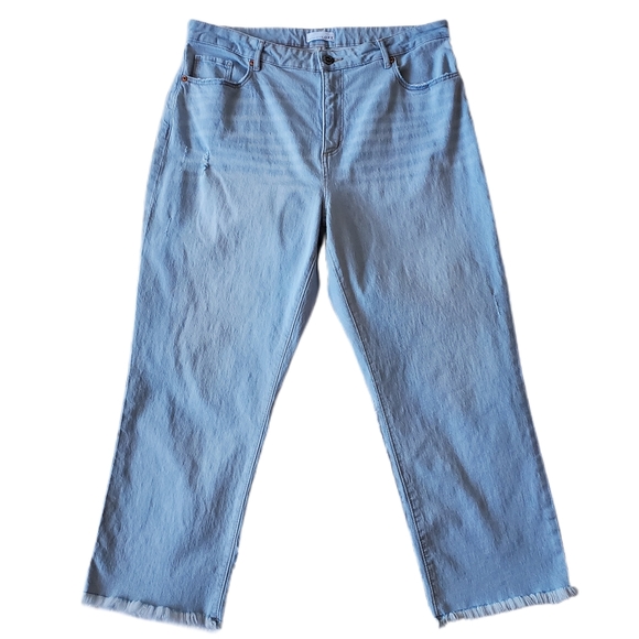 LOFT Curvy High Waist Straight Crop Frayed/Raw Hem Light Wash Denim Size 32/14 - Picture 1 of 15